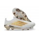 Bota y Zapatilla de Fútbol Adidas F50+ LL FG Blanco Dorado