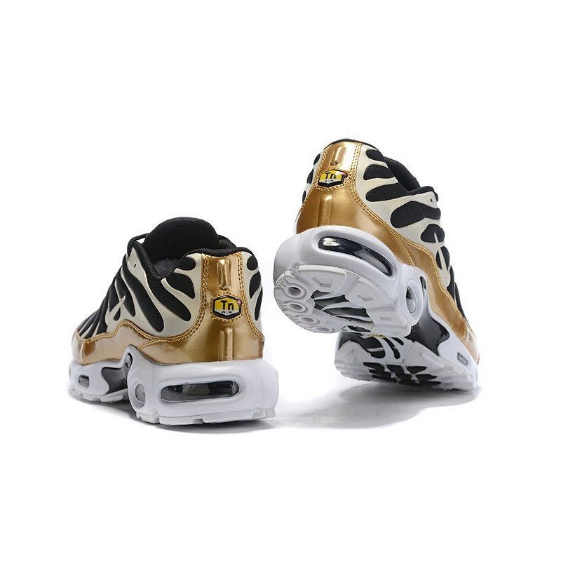 Vapormax plus 2025 oro